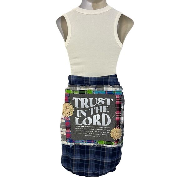 Christian Religious Flannel Shirt Womens 1X Shacket Upcycled Art Cottage Blue - Picture 13 of 16